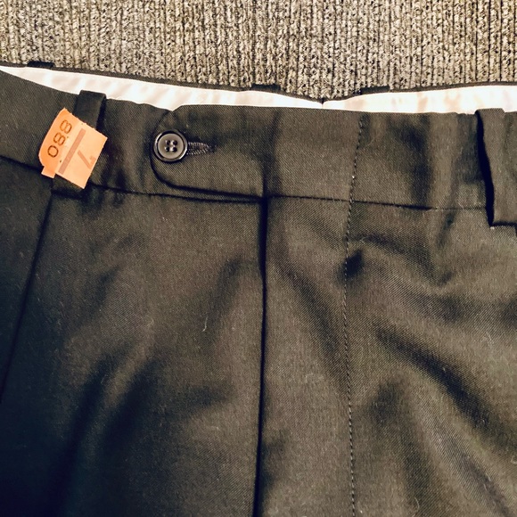 Mens dress pants. Very nice. Tailored -38/32 - Picture 5 of 6